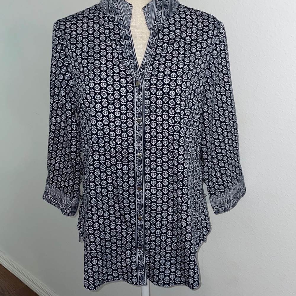Navy blue and white blouse